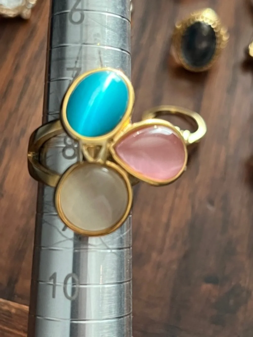 Lot of 7 Elegant Gold-Tone Women's Rings - Multiple Sizes